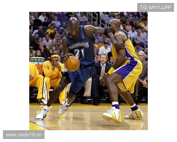 比卢普斯无球跑动增加助攻率，对比生涯巅峰展现组织提升